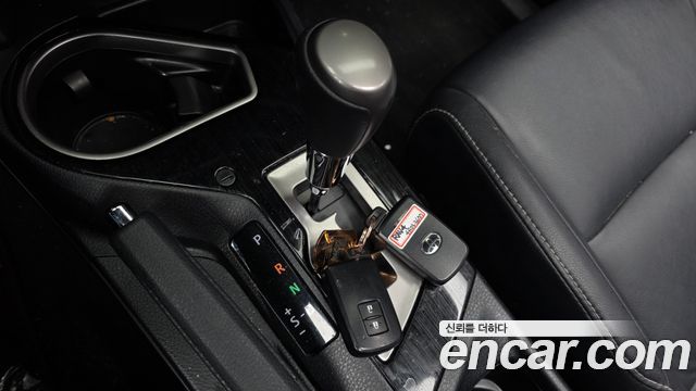 Toyota RAV4 2.5 2WD 4th 2018 — фото 9