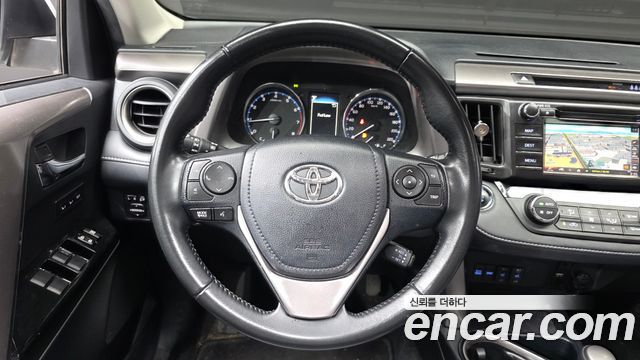 Toyota RAV4 2.5 2WD 4th 2018 — фото 13