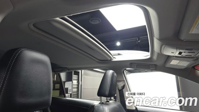 Toyota RAV4 2.5 2WD 4th 2018 — фото 18