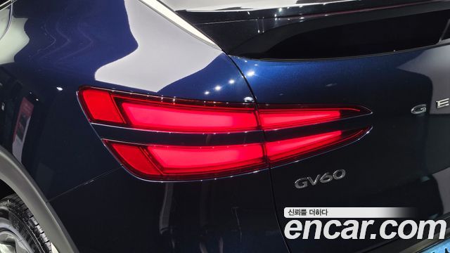 Genesis GV60 Standard AWD 2022 — фото 29