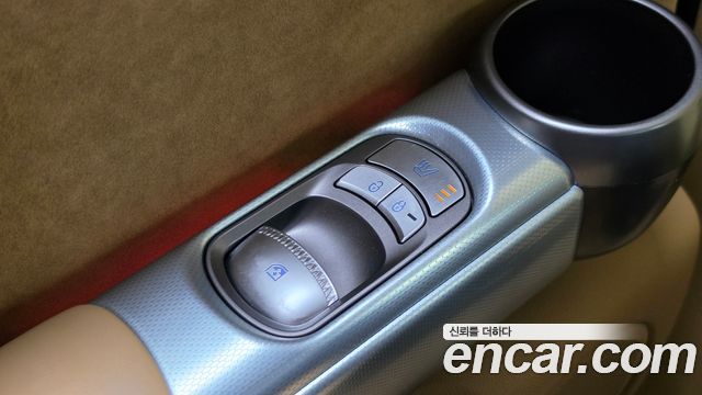 Genesis GV60 Standard AWD 2022 — фото 34