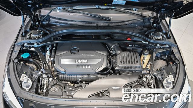 BMW 1 Series (F40) 120i M Sports 2023 — фото 6