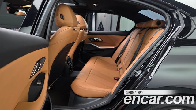 BMW 3 Series (G20) 320i M Sport 2024 — фото 12