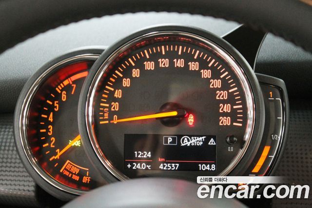 MINI Cooper Standard Third Generation 2020 — фото 16