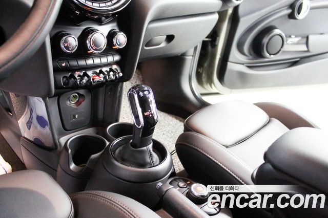 MINI Cooper Standard Third Generation 2020 — фото 20
