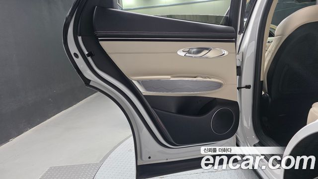 Genesis GV70 2.5T Gasoline AWD 2023 — фото 25