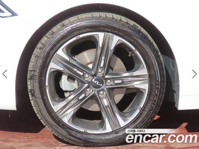 Kia K5 (III) 2.0 Prestige 2023 — фото 24
