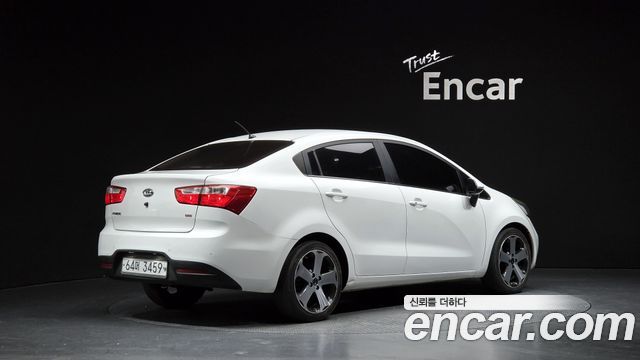 Kia Pride 1.6 GDI Sedan Prestige 2013 — фото 2
