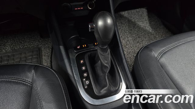 Kia Pride 1.6 GDI Sedan Prestige 2013 — фото 9