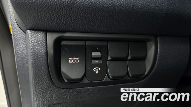 Kia Pride 1.6 GDI Sedan Prestige 2013 — фото 14