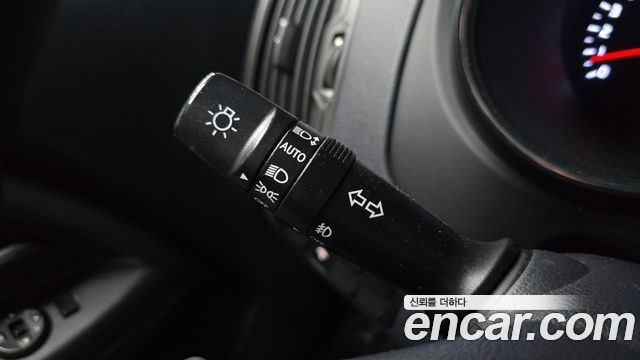 Kia Pride 1.6 GDI Sedan Prestige 2013 — фото 27