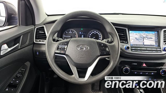 Hyundai Tucson Diesel 1.7 2WD Style 2016 — фото 13