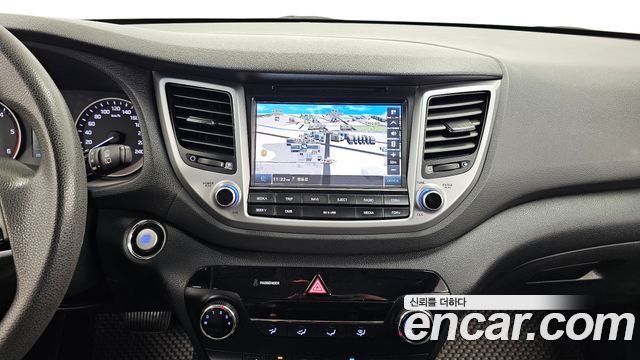 Hyundai Tucson Diesel 1.7 2WD Style 2016 — фото 14