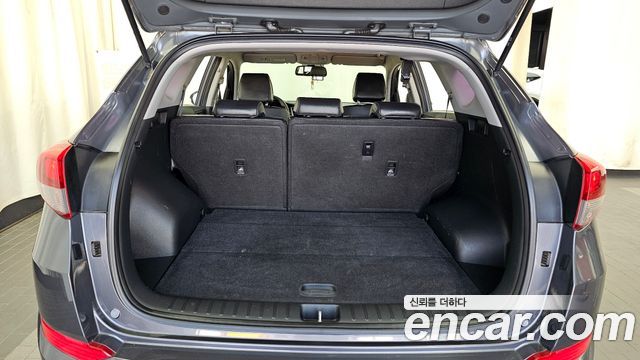 Hyundai Tucson Diesel 1.7 2WD Style 2016 — фото 20