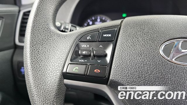 Hyundai Tucson Diesel 1.7 2WD Style 2016 — фото 26