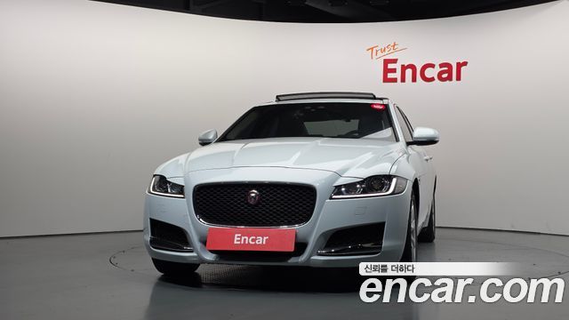 Jaguar XF (X260) 20d Prestige AWD 2017 — фото 3