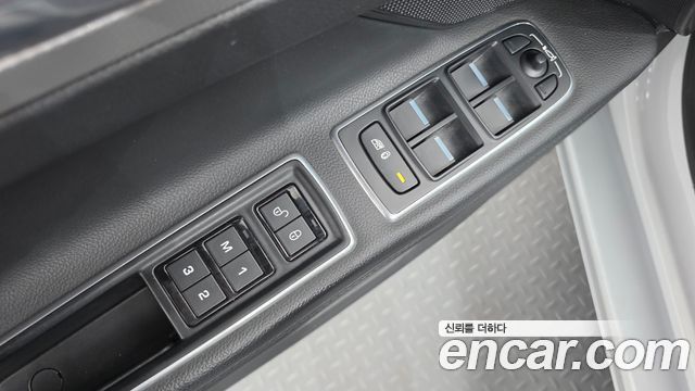 Jaguar XF (X260) 20d Prestige AWD 2017 — фото 13