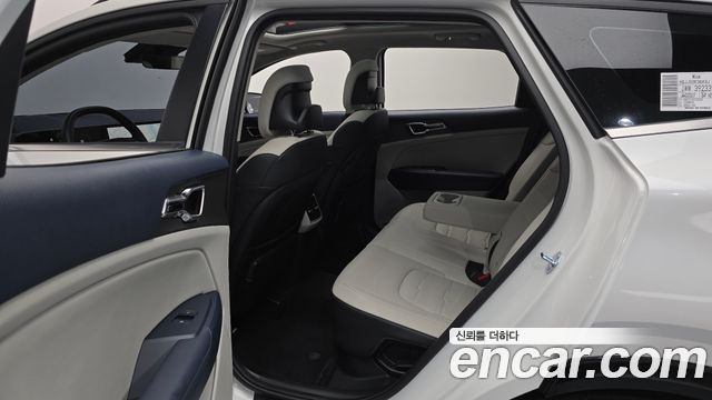 Kia Sportage Hybrid (V) HEV 1.6 2WD Signature 2026 — фото 11