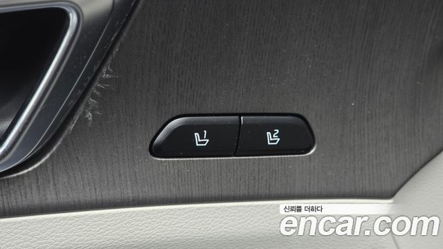 Kia Sportage Hybrid (V) HEV 1.6 2WD Signature 2026 — фото 17
