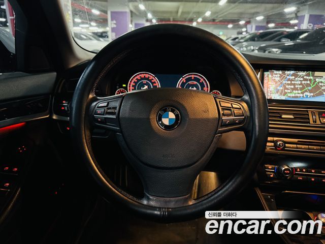 BMW 5 Series (F10) 520d xDrive M Aero Dynamic 2016 — фото 10