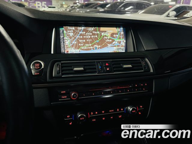 BMW 5 Series (F10) 520d xDrive M Aero Dynamic 2016 — фото 16