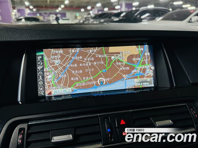 BMW 5 Series (F10) 520d xDrive M Aero Dynamic 2016 — фото 17