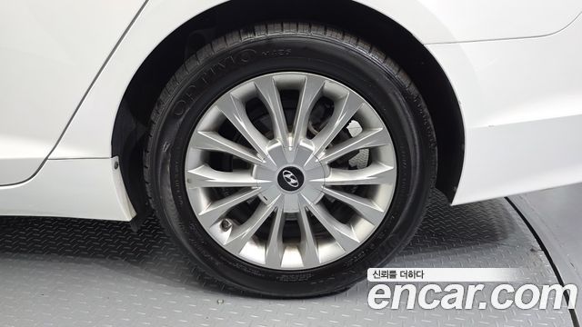 Hyundai Sonata (LF) 1.7 Diesel Smart Special 2016 — фото 5