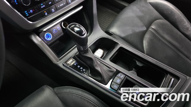 Hyundai Sonata (LF) 1.7 Diesel Smart Special 2016 — фото 9