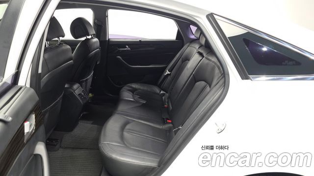 Hyundai Sonata (LF) 1.7 Diesel Smart Special 2016 — фото 32