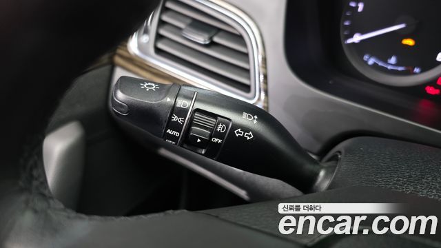 Hyundai Sonata (LF) 1.7 Diesel Smart Special 2016 — фото 33