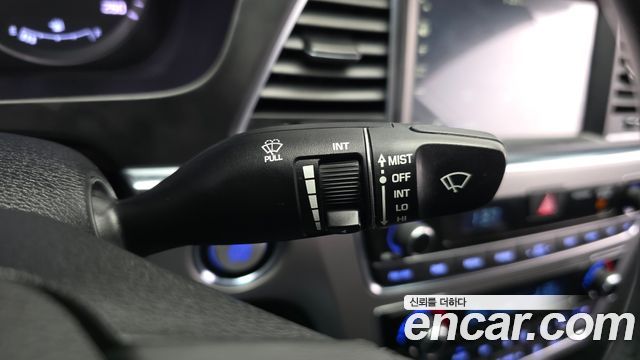 Hyundai Sonata (LF) 1.7 Diesel Smart Special 2016 — фото 34