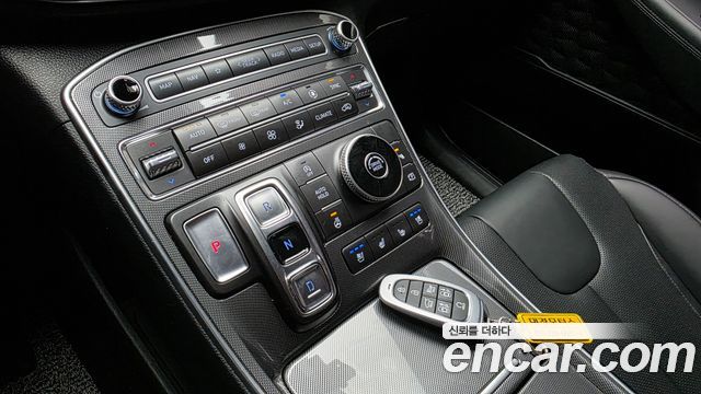 Hyundai Santa Fe Gasoline 2.5T 2WD Prestige 2021 — фото 9