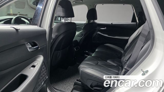 Hyundai Santa Fe Gasoline 2.5T 2WD Prestige 2021 — фото 12
