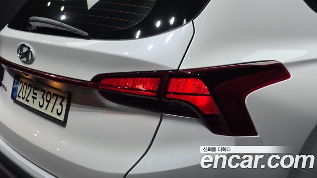 Hyundai Santa Fe Gasoline 2.5T 2WD Prestige 2021 — фото 23
