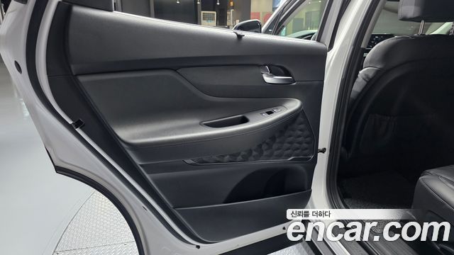 Hyundai Santa Fe Gasoline 2.5T 2WD Prestige 2021 — фото 25