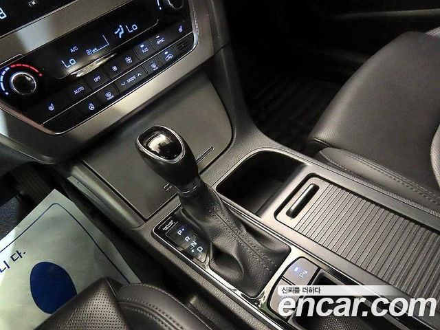 Hyundai Sonata (LF) 1.6 Turbo Smart 2016 — фото 9