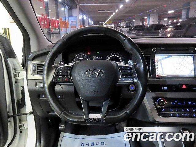 Hyundai Sonata (LF) 1.6 Turbo Smart 2016 — фото 16