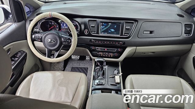 Kia Carnival 9-seater Luxury 2018 — фото 7