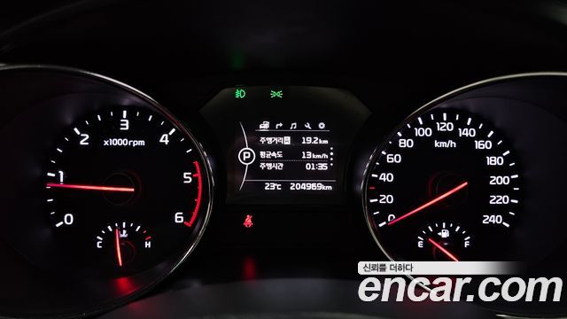 Kia Carnival 9-seater Luxury 2018 — фото 8