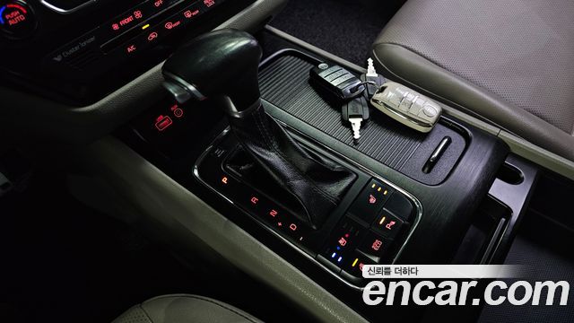 Kia Carnival 9-seater Luxury 2018 — фото 9