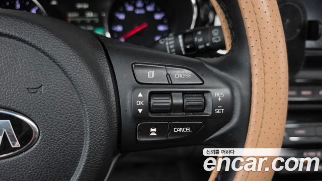 Kia Carnival 11-Seater Prestige 2020 — фото 16