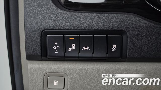 Kia Carnival 11-Seater Prestige 2020 — фото 27