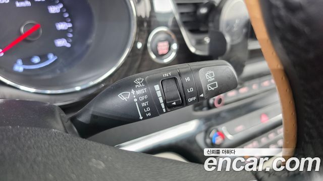 Kia Carnival 11-Seater Prestige 2020 — фото 29