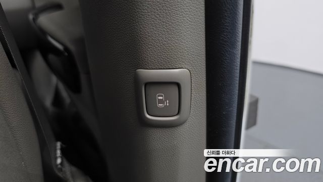 Kia Carnival 11-Seater Prestige 2020 — фото 31