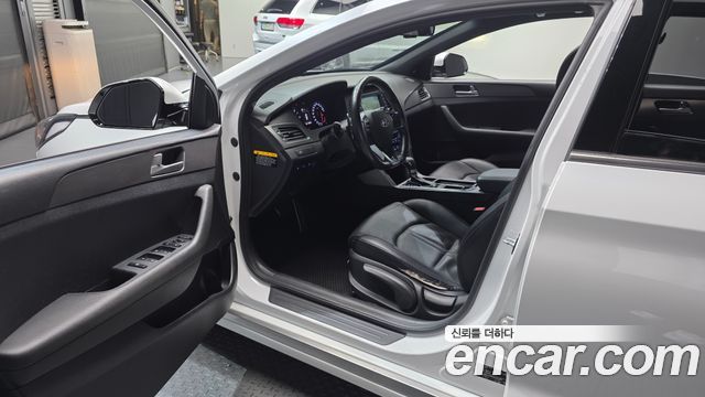 Hyundai Sonata (LF) 2.0 Turbo Smart 2016 — фото 10