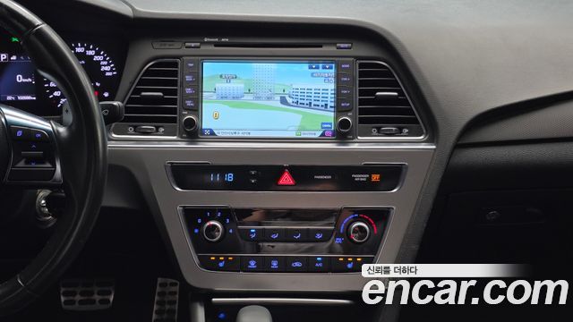 Hyundai Sonata (LF) 2.0 Turbo Smart 2016 — фото 29