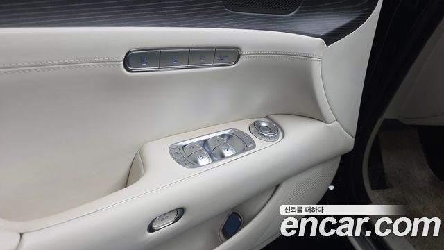 Genesis G90 (RS4) Gasoline 3.5 Turbo AWD 2023 — фото 29