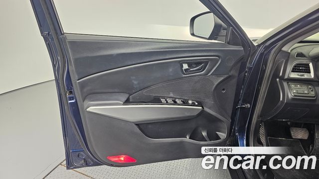 KG Mobility (SsangYong) Tivoli Diesel LX 2WD 2016 — фото 24