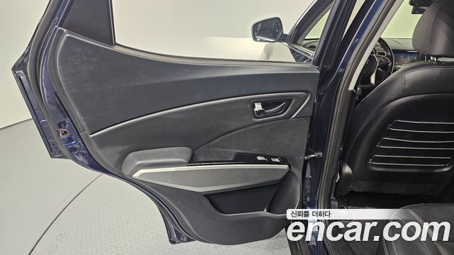 KG Mobility (SsangYong) Tivoli Diesel LX 2WD 2016 — фото 25