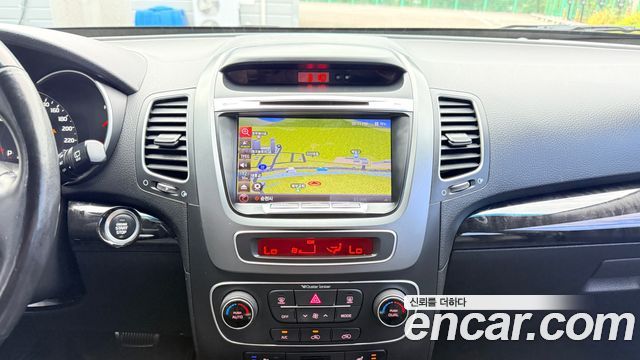 Kia Sorento R Diesel 2.0 2WD TLX Special 2014 — фото 17